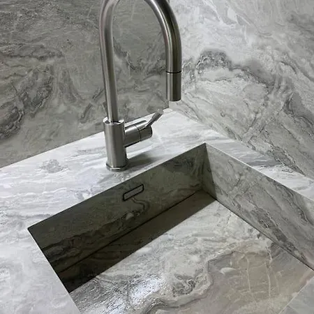 Apartment Incantevole Nel Cuore Di Milan