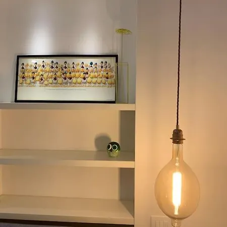 Apartment Incantevole Nel Cuore Di Mailand